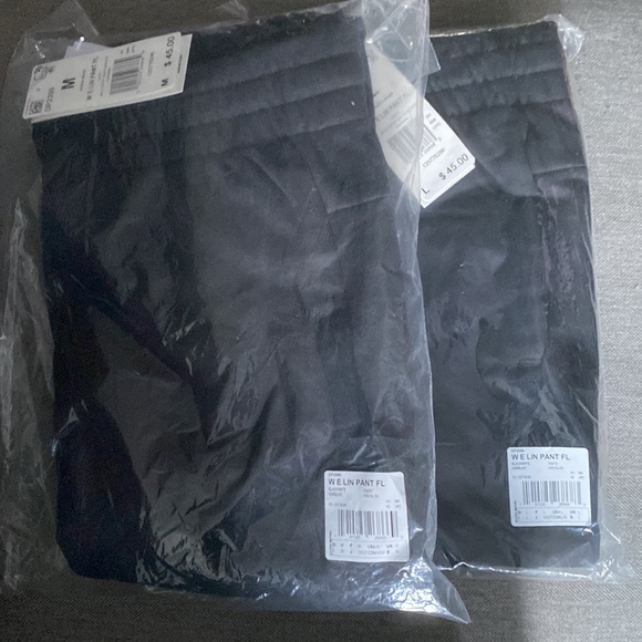 Women's adidas Linear Logo Fleece Sweatpants - Picture 4 of 4